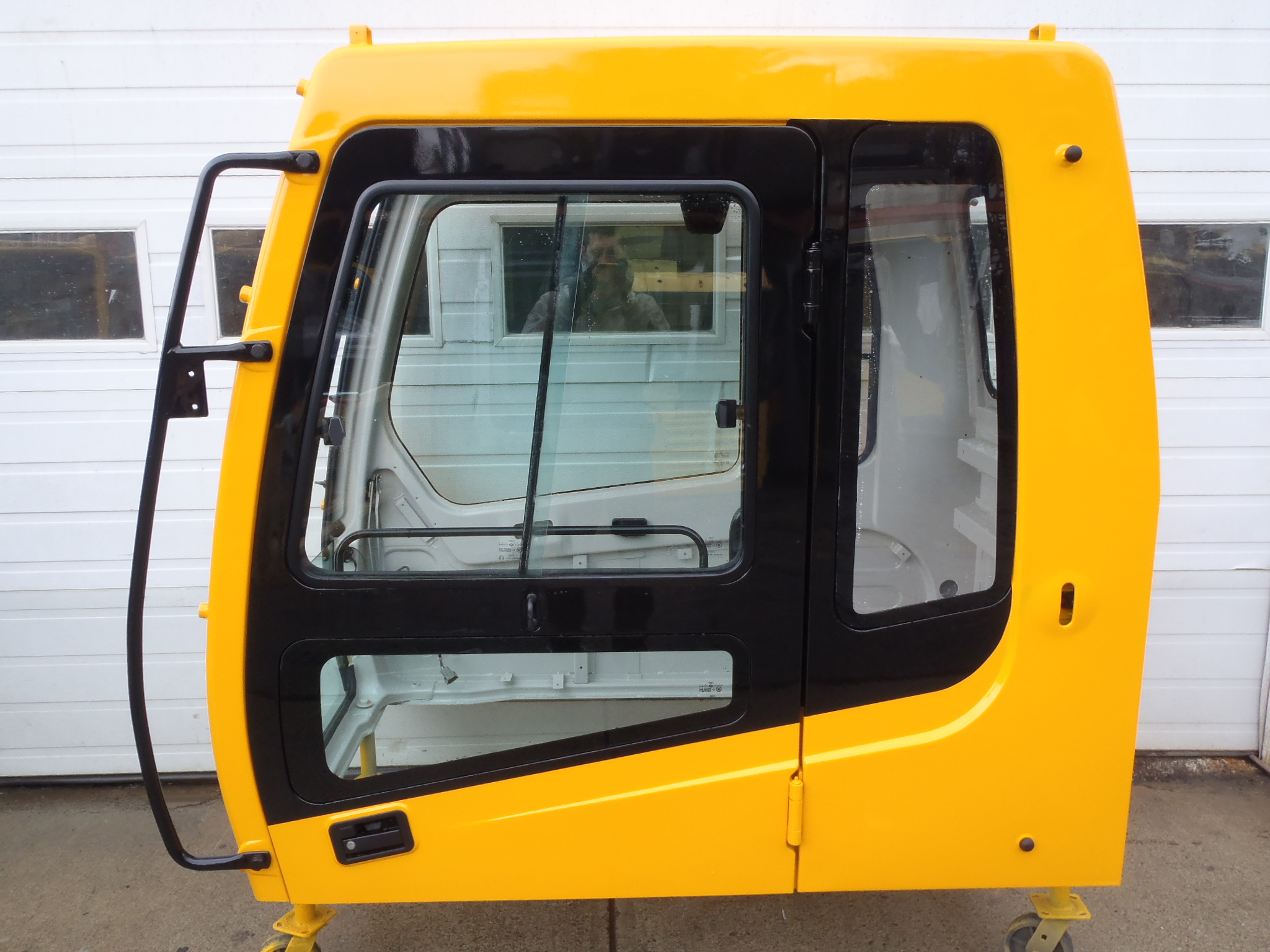 R450LC-7A Complete Cab with Interior Part #
